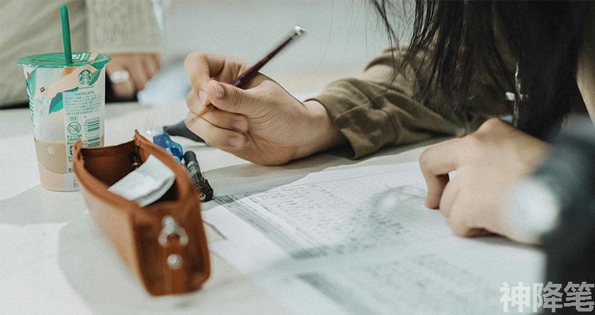 神降笔,神降笔降AIGC,神降笔论文修改,神降笔论文查重,神降笔论文检测,论文查重检测系统,神降笔论文改重,智能论文降重,神降笔论文降重软件